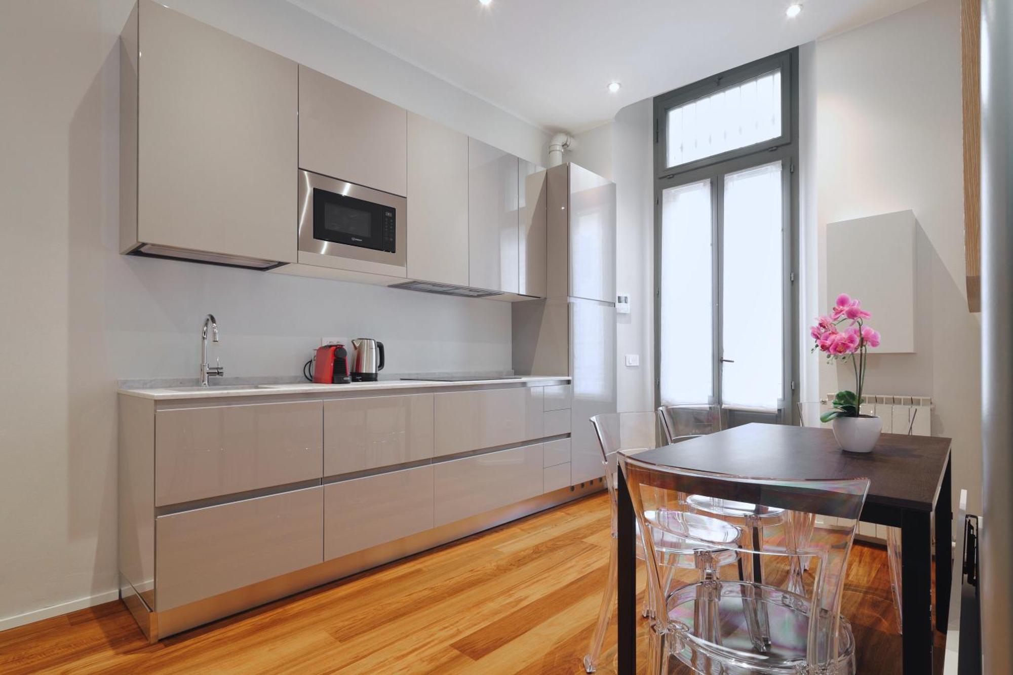 Joivy Modern Flat Near Duomo Di Milano Apartment ภายนอก รูปภาพ