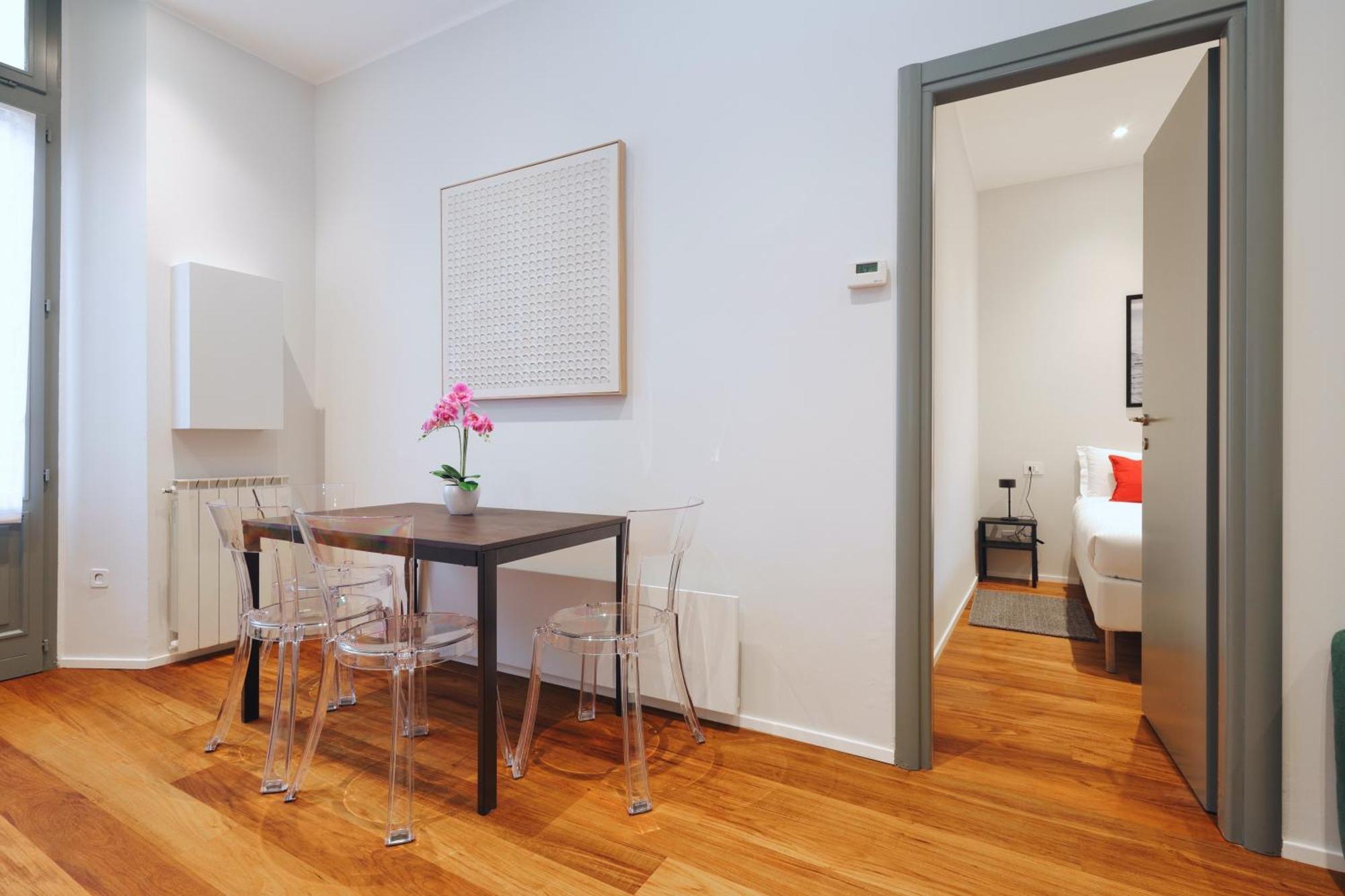 Joivy Modern Flat Near Duomo Di Milano Apartment ภายนอก รูปภาพ