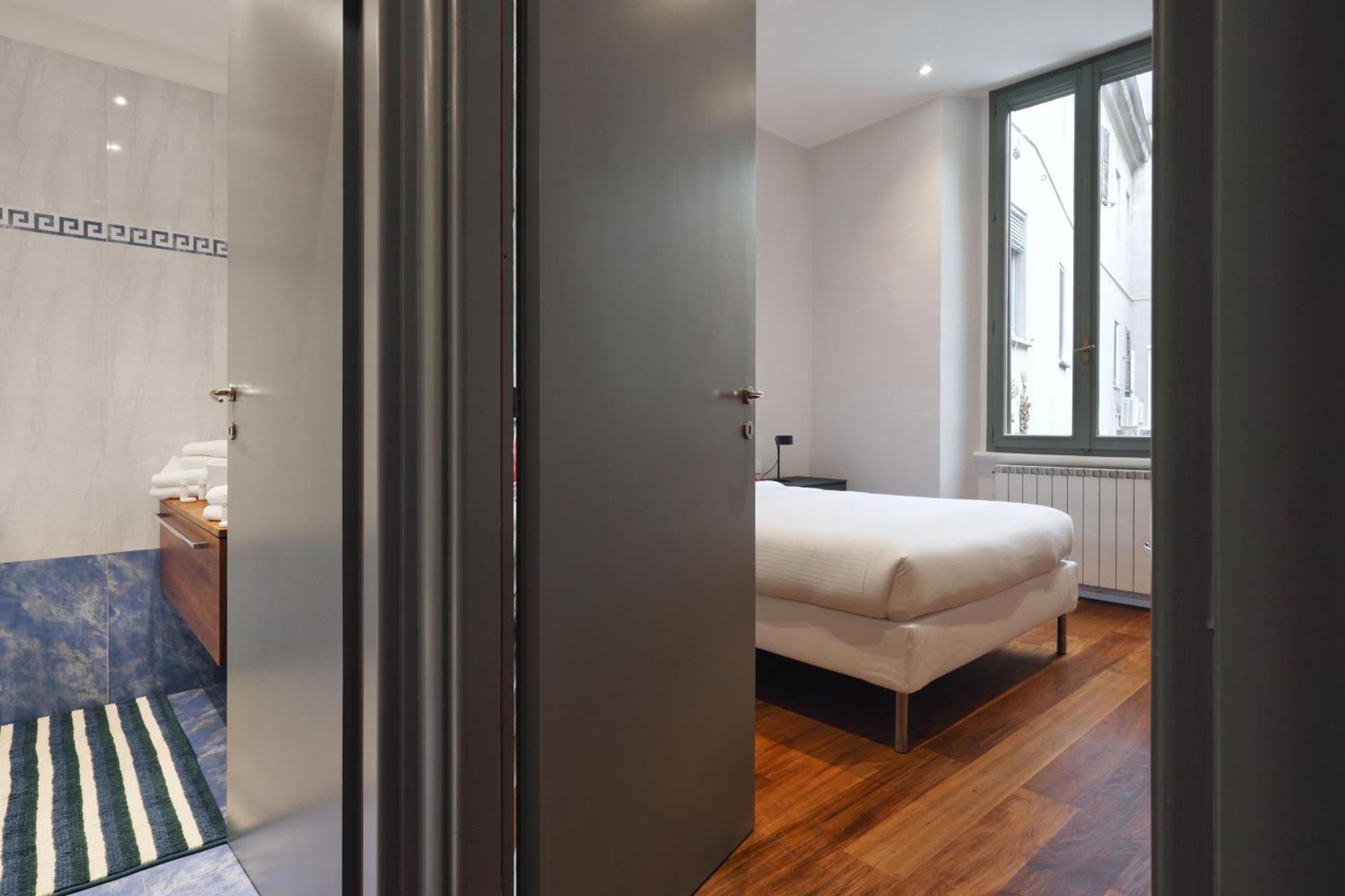 Joivy Modern Flat Near Duomo Di Milano Apartment ภายนอก รูปภาพ
